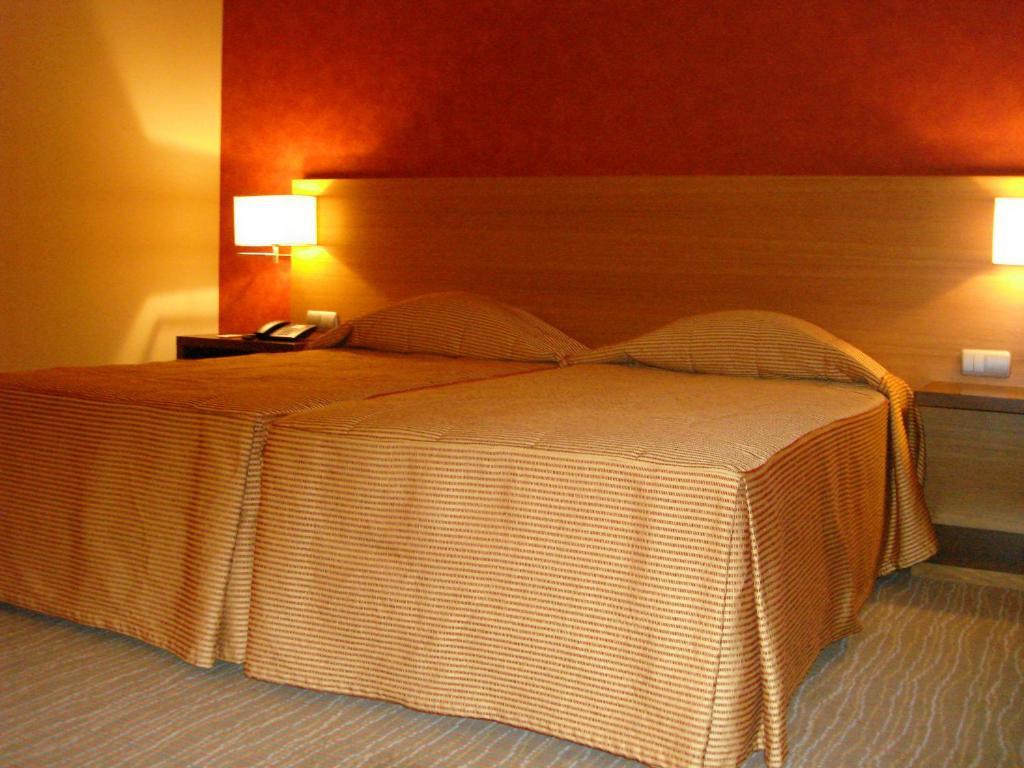 Hotel Lusitania Congress & Spa Guarda Ruang foto