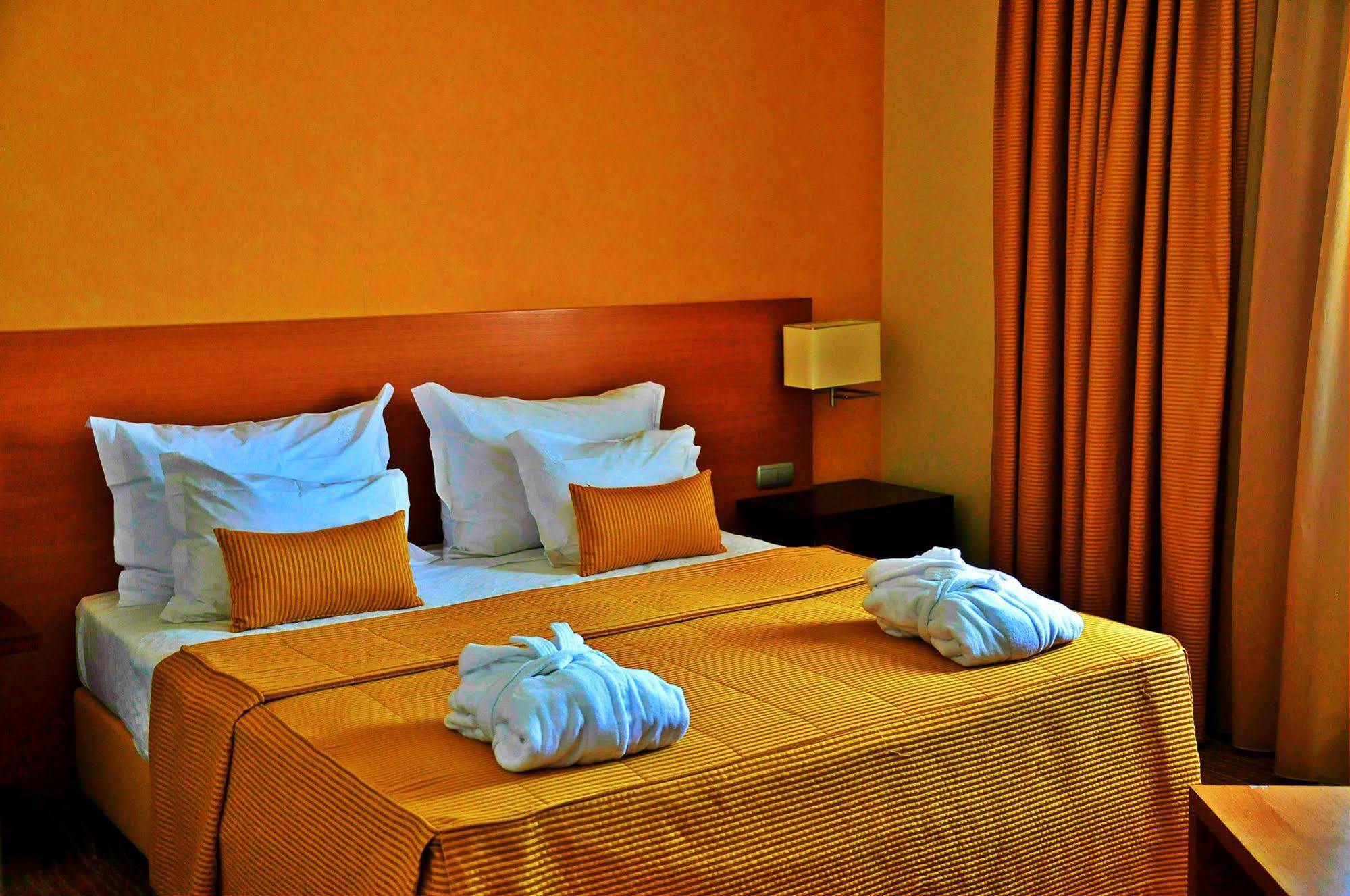 Hotel Lusitania Congress & Spa Guarda Bagian luar foto